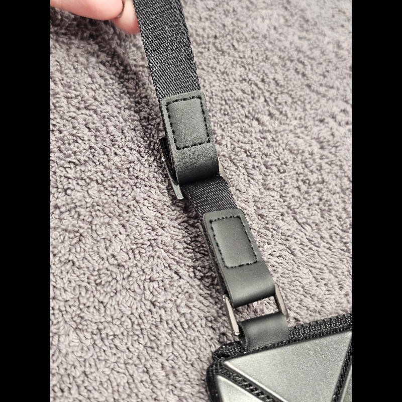 ISSEY MIYAKE 三宅一生 BAOBAO 亮面方格3x4斜背包 銀灰色-14