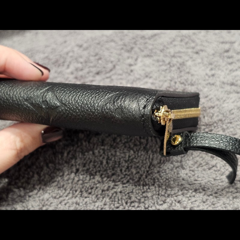 Louis Vuitton M60574 牛皮壓紋ㄇ字拉鍊信用卡零錢包.黑-9