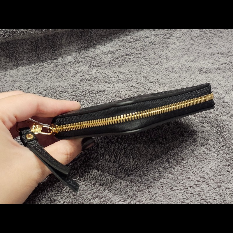Louis Vuitton M60574 牛皮壓紋ㄇ字拉鍊信用卡零錢包.黑-13