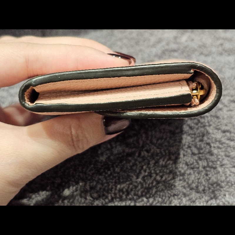 Louis Vuitton M81520 ROSALIE 皮革釦式短夾零錢包 粉色-13