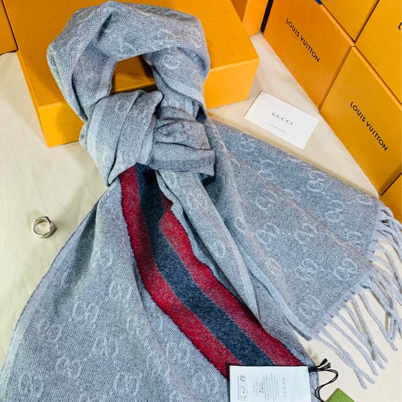 🎁全台最甜 全新含吊牌 Gucci 古馳 灰雙色滿版logo羊毛圍巾-5