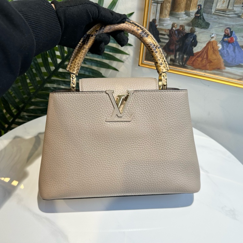 LV 路易威登 capucines卡普辛bb 芯片 無附件 有肩帶-2