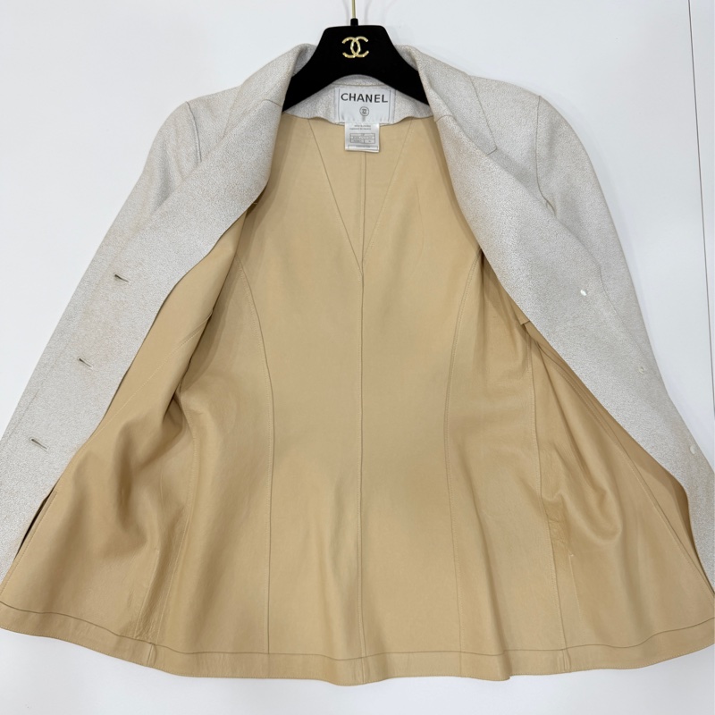 CHANEL 香奈兒 vintage 象牙白 羊皮 皮衣 皮外套 夾克 短大衣-6