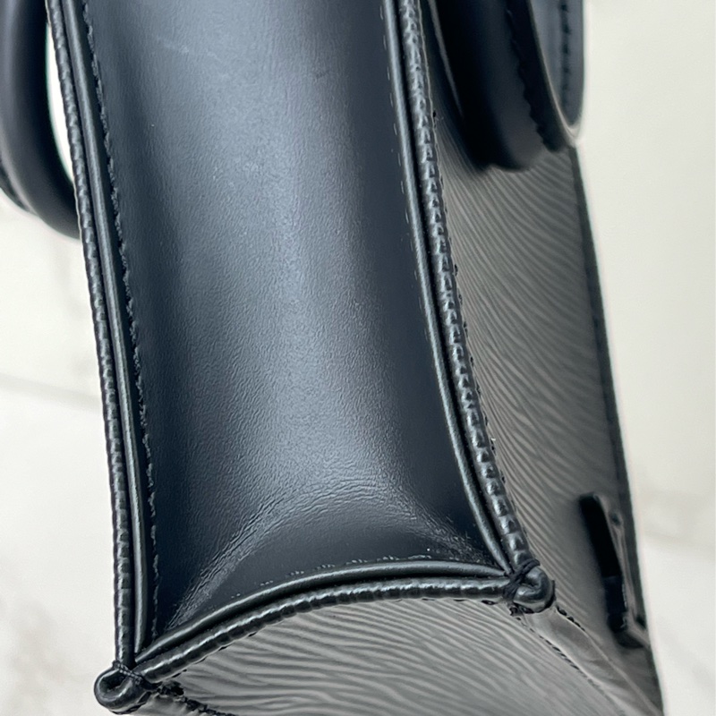 💗香緹國際精品💗 793 LV 水波紋 mini tote #琴譜包 #手機包-5