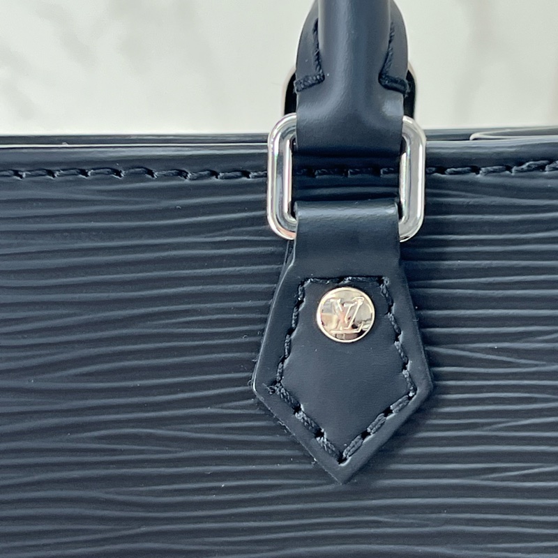 💗香緹國際精品💗 793 LV 水波紋 mini tote #琴譜包 #手機包-9