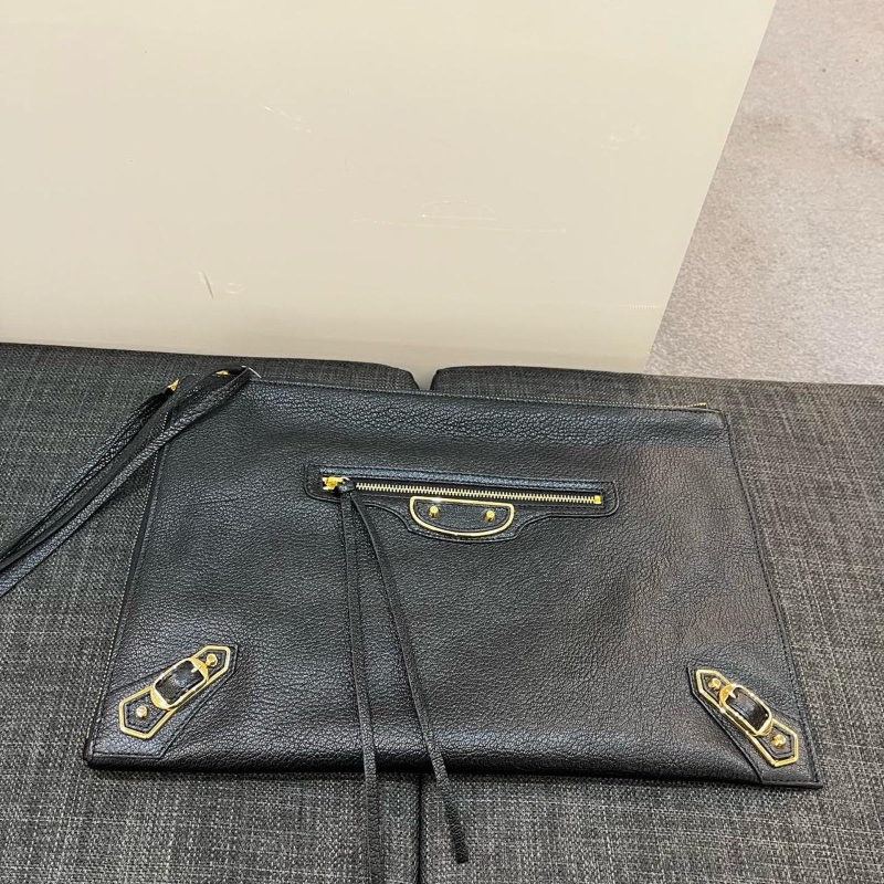 Balenciaga clutch ( Black )-2