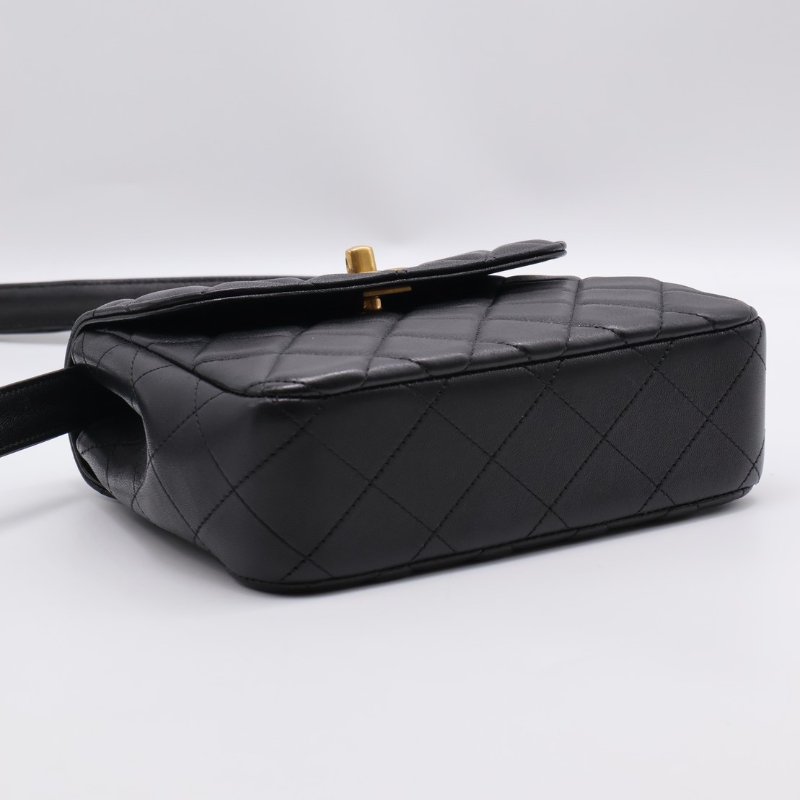 CHANEL 25A羊皮口蓋包 - 黑金-9