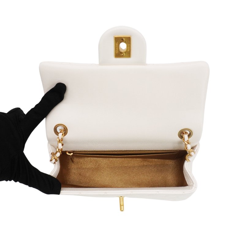 Chanel Coco 羊皮金雙C調節鏈帶斜背包-20cm(AS5759-白)-4