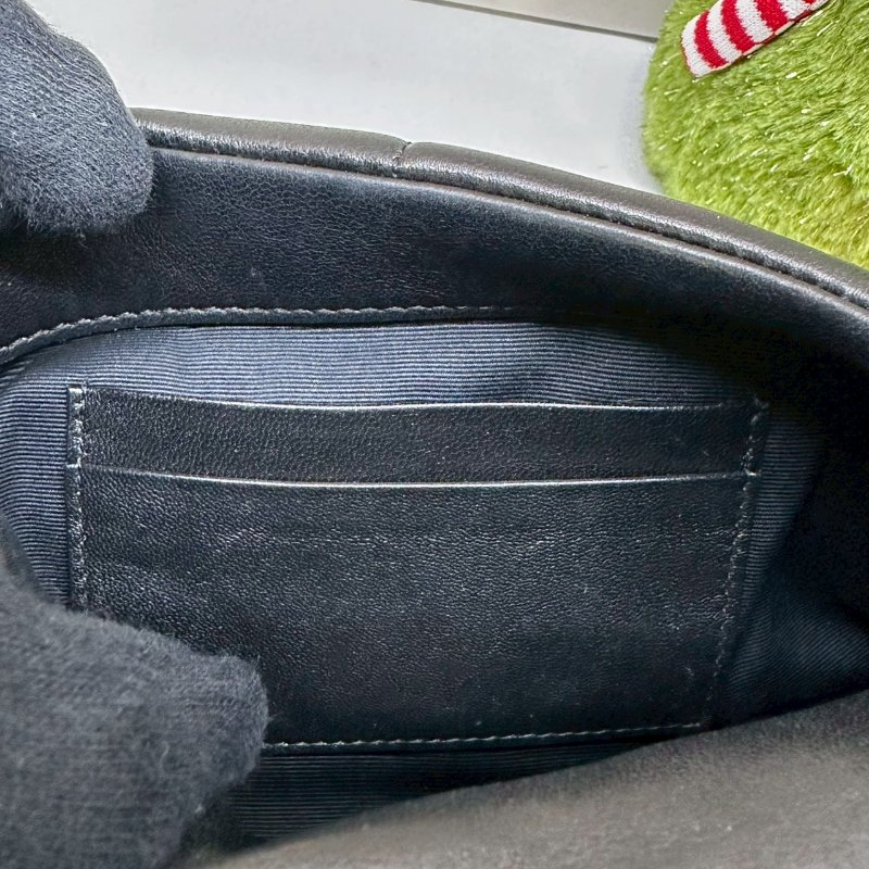 YSL Mini Puffer黑金羊皮鏈包-6