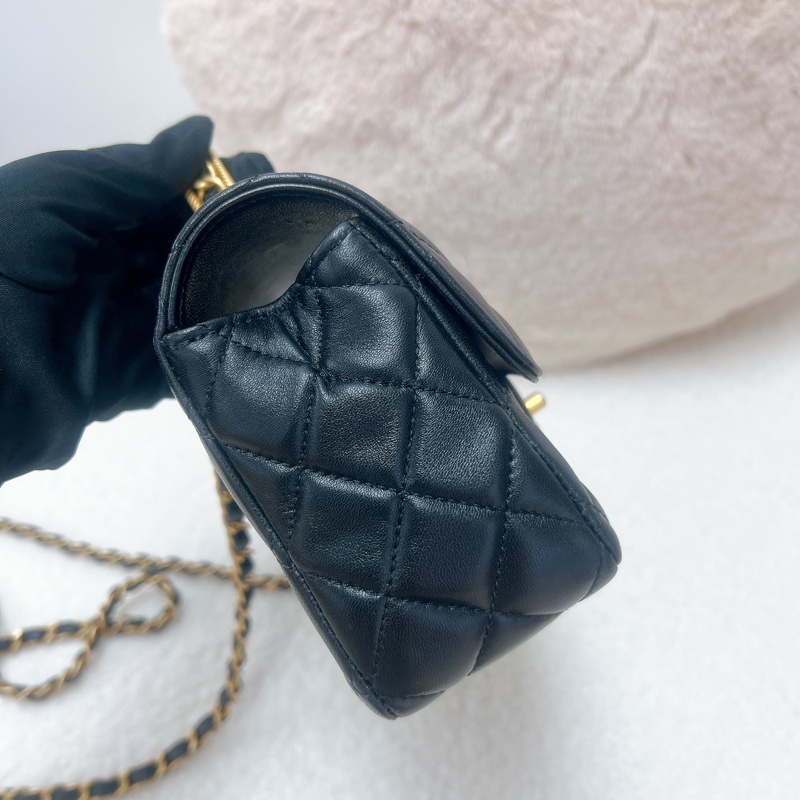 Chanel mini cf 20 黑金手柄翻蓋包-5