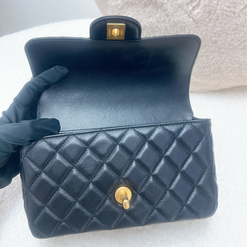 Chanel mini cf 20 黑金手柄翻蓋包-11