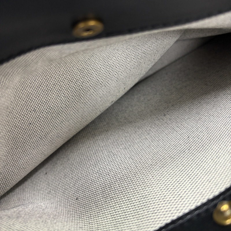 黑色 皮革 肩背包 金和 【COACH 寇馳】 CW630-8