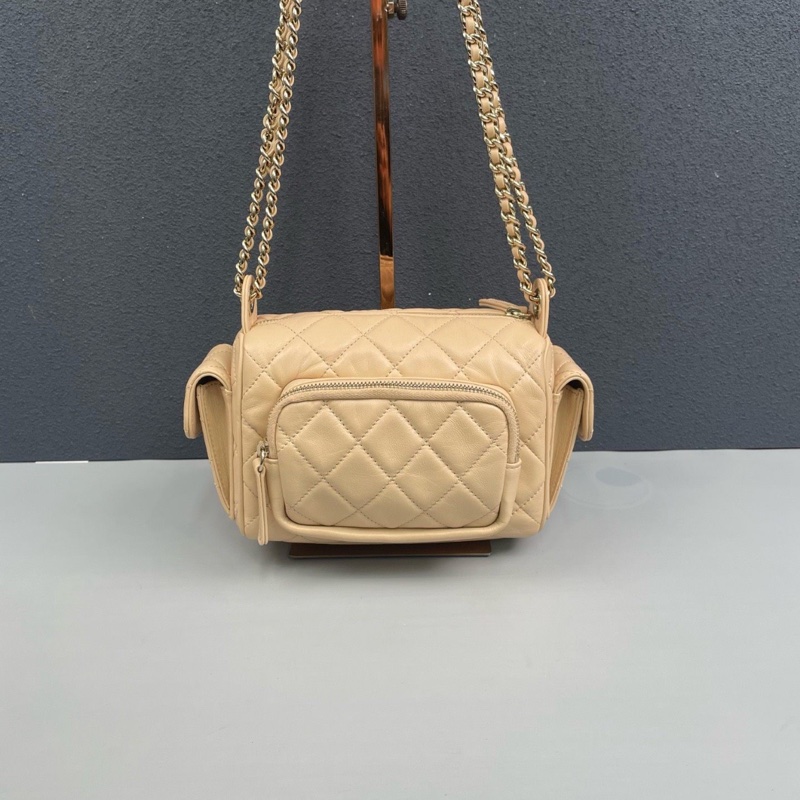 Chanel香奈兒 24K奶茶色全皮相機包 。晶片款-2