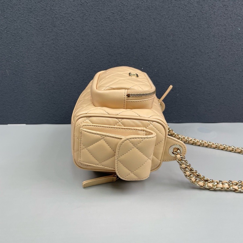 Chanel香奈兒 24K奶茶色全皮相機包 。晶片款-4