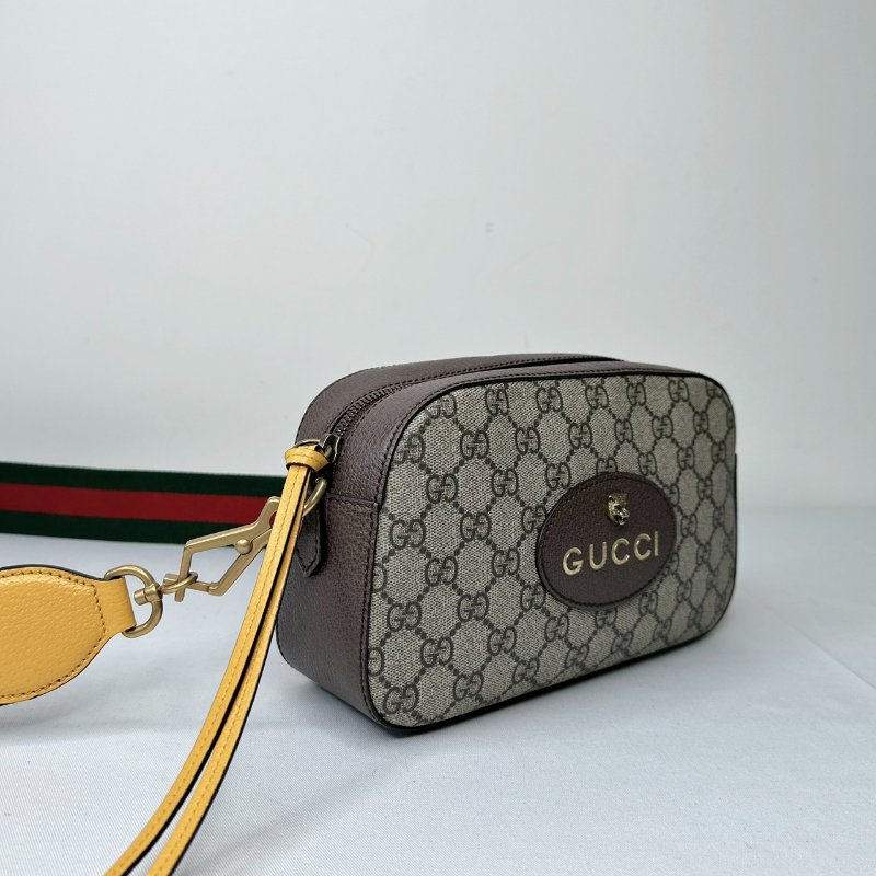 GUCCI GG Supreme虎頭相機包-3
