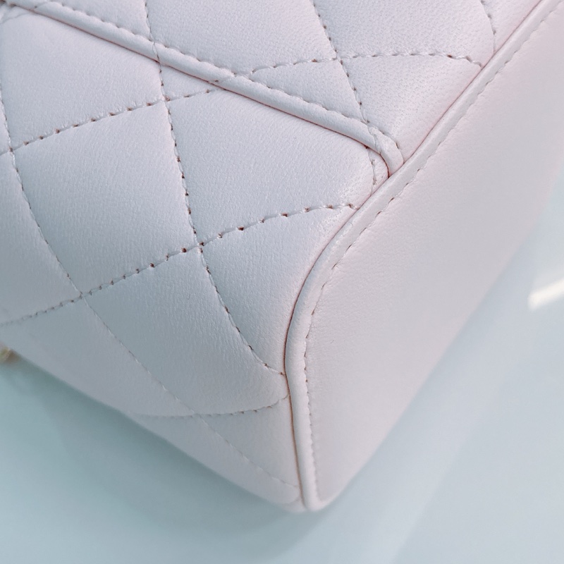 MS0537 CHANEL 香奈兒迷你化妝包珍珠鏈帶VANITY CASE MINI LAMBSKIN WITH PEARL CHAIN-8