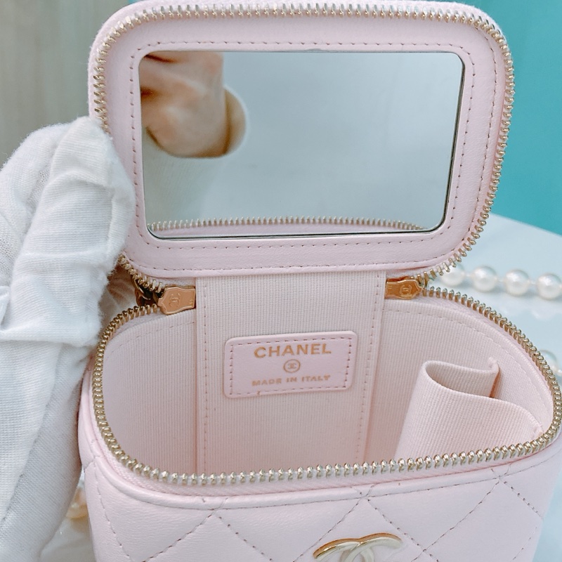 MS0537 CHANEL 香奈兒迷你化妝包珍珠鏈帶VANITY CASE MINI LAMBSKIN WITH PEARL CHAIN-13