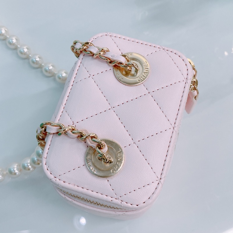 MS0537 CHANEL 香奈兒迷你化妝包珍珠鏈帶VANITY CASE MINI LAMBSKIN WITH PEARL CHAIN-16