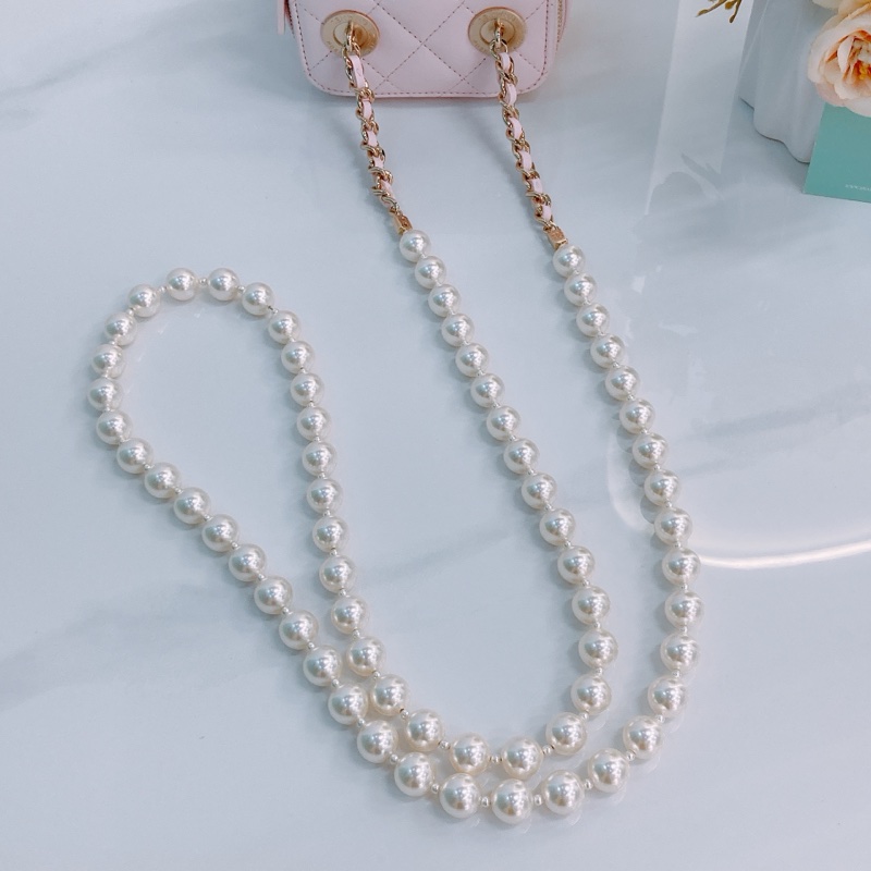 MS0537 CHANEL 香奈兒迷你化妝包珍珠鏈帶VANITY CASE MINI LAMBSKIN WITH PEARL CHAIN-26