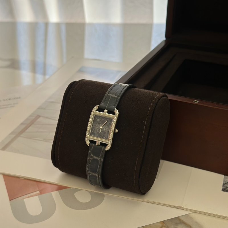 HERMES Cape cod鑽石圈錨鍊錶盤腕錶 - 31 鱷魚皮風暴藍-4