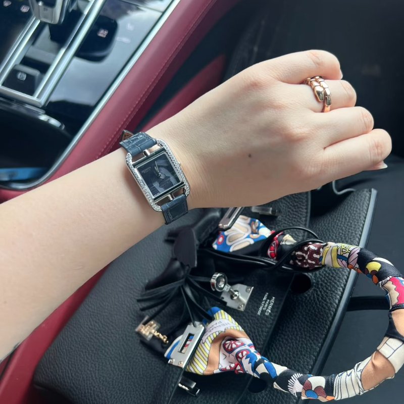 HERMES Cape cod鑽石圈錨鍊錶盤腕錶 - 31 鱷魚皮風暴藍-9