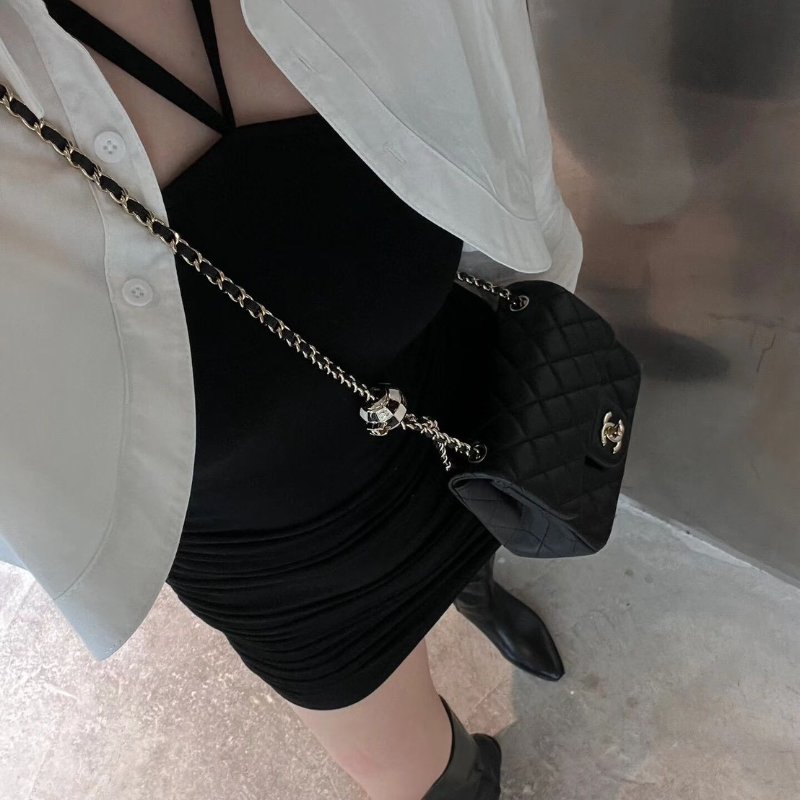 CHANEL 經典口蓋包方胖子 17 - 足球黑金-10