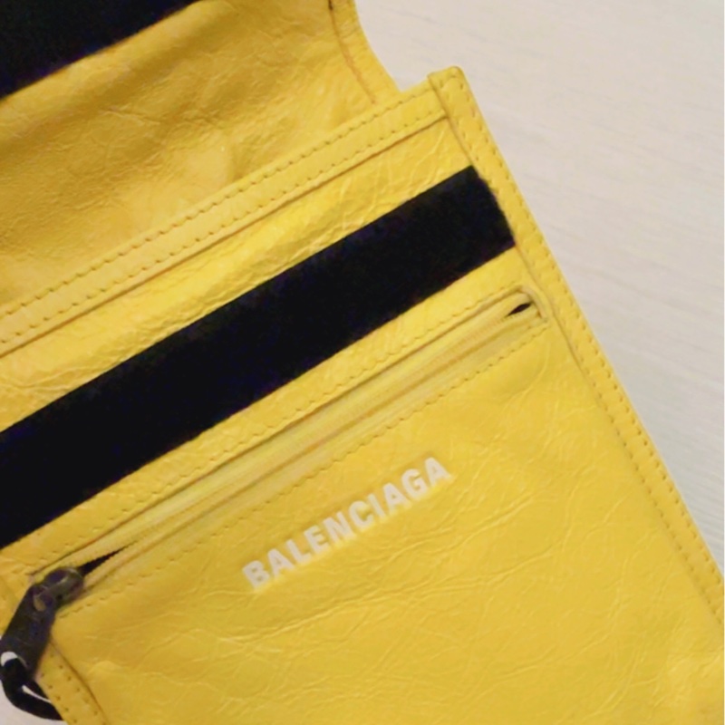 Balenciaga Explorer 手機包 斜挎包-1