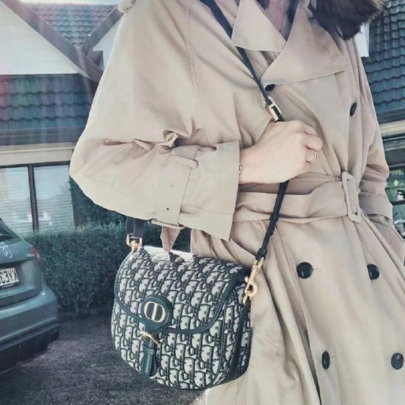 DIOR Bobby中款緹花肩背包-0