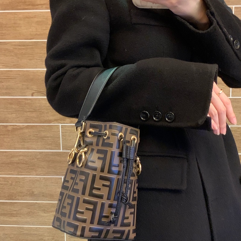 Fendi 女士 MON TRESOR迷你手提包均碼碼小號、12cm*10cm*18cm-6