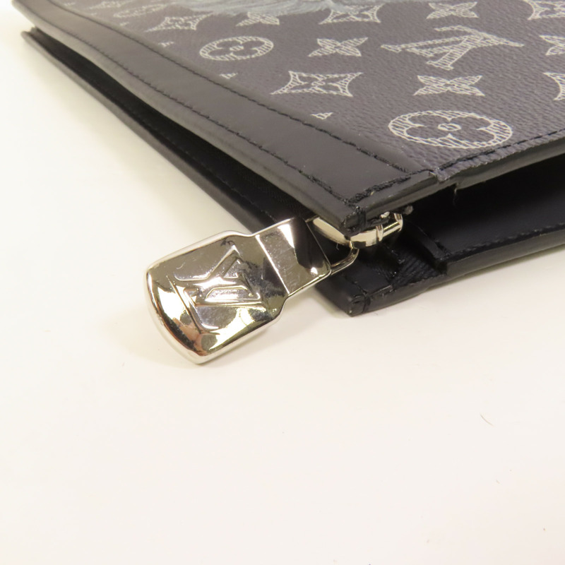 LOUIS VUITTON Savane Monogram Pochette Voyagay銀扣手拿包-4