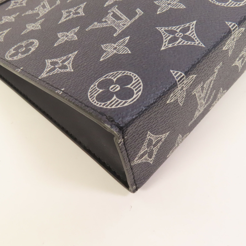 LOUIS VUITTON Savane Monogram Pochette Voyagay銀扣手拿包-8