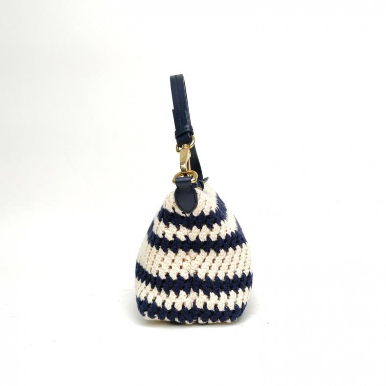 MIUMIU 拼色針織25SS條紋編織包飯盒包肩背包-4