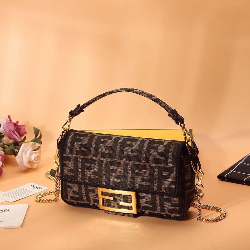 Fendi 女士 迷你BAGUETTE徽標提花單肩包均碼碼MINI、20cm*5cm*13cm-0