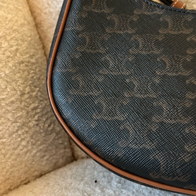 CELINE 凱旋帆布AVA腋下包-2