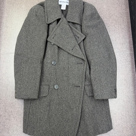 Issey mlyake men 大褸