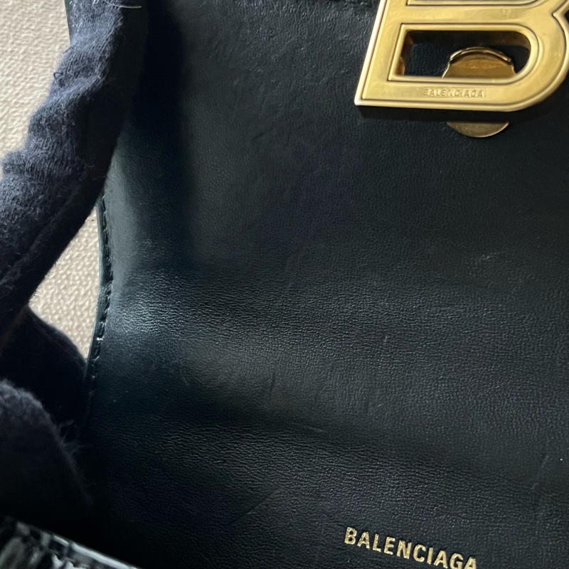 Balenciaga 閃亮小牛皮鱷魚壓紋沙漏包 - XS黑金-15