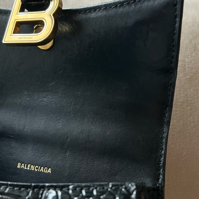 Balenciaga 閃亮小牛皮鱷魚壓紋沙漏包 - XS黑金-16
