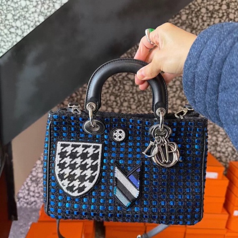 Dior vip mini 亮片徽章16產