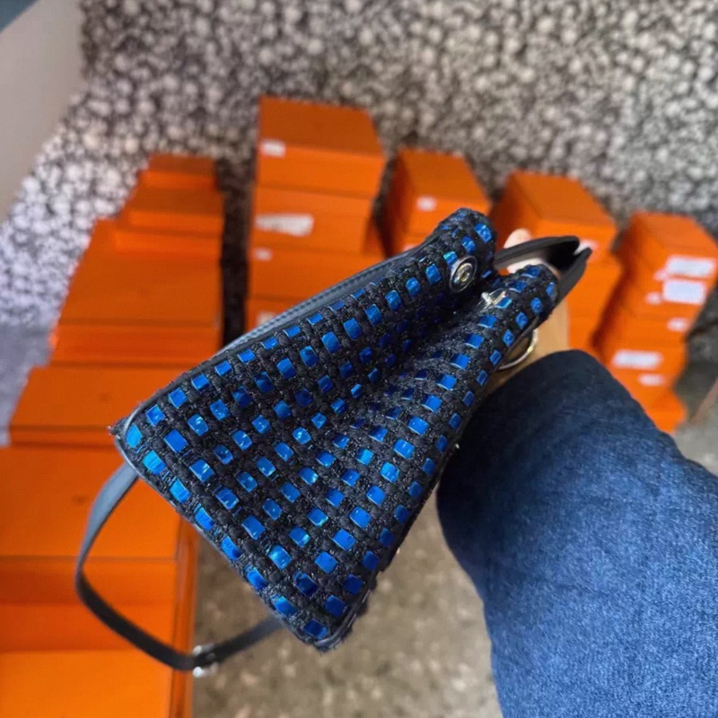 Dior vip mini 亮片徽章16產-1