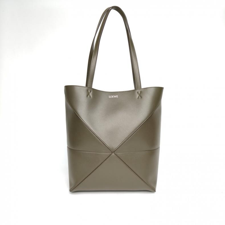 LOEWE 綠色牛皮Foldtote可折疊單肩包-0