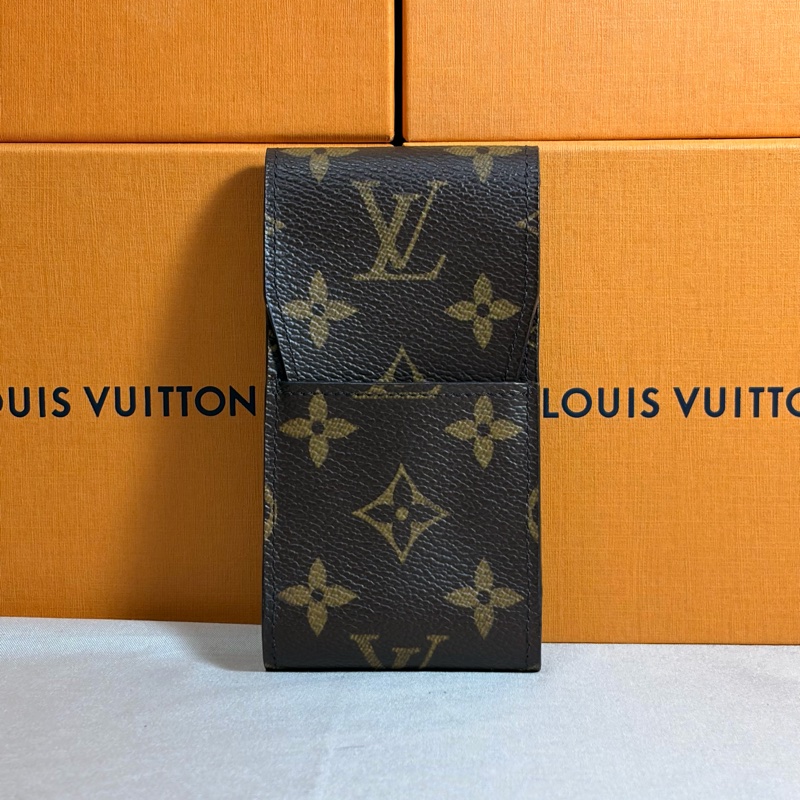 ✨CP值💯 近新閒置 Louis Vuitton 路易威登 煙盒 口紅包 萬用小夾-0