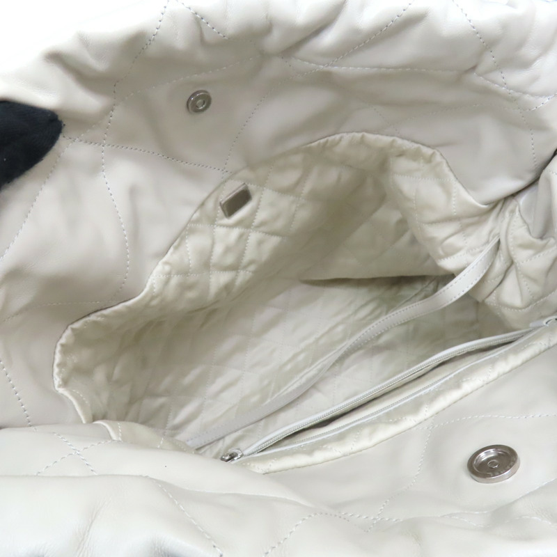 淺綠色 牛皮 CHANEL 22 MEDIUM 鍊帶 肩背包 銀扣【CHANEL 香奈兒】 AS3261-6