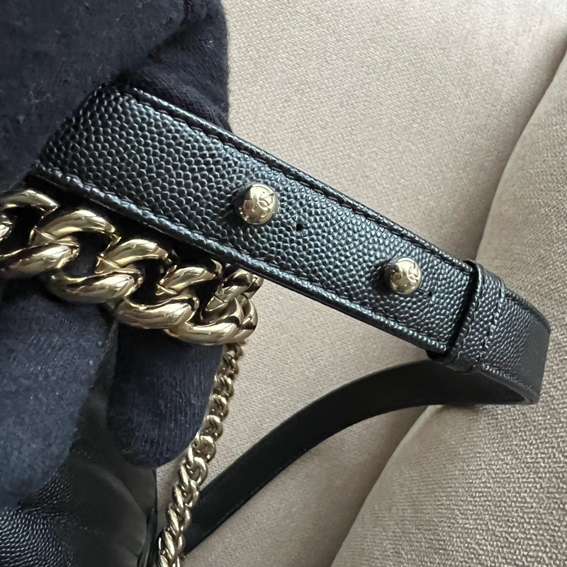 CHANEL Boy 25 V紋粒面牛皮口蓋包 - 黑淡金25開-27