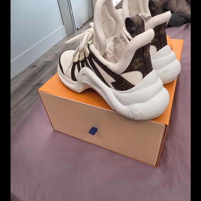 Lv新款老爹鞋37號-10