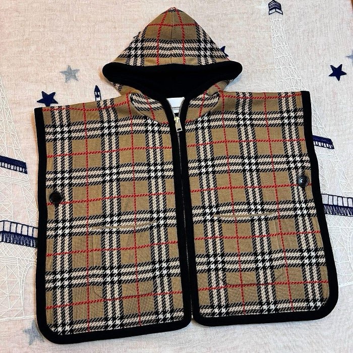 BURBERRY英國童款格紋連帽斗篷S-5