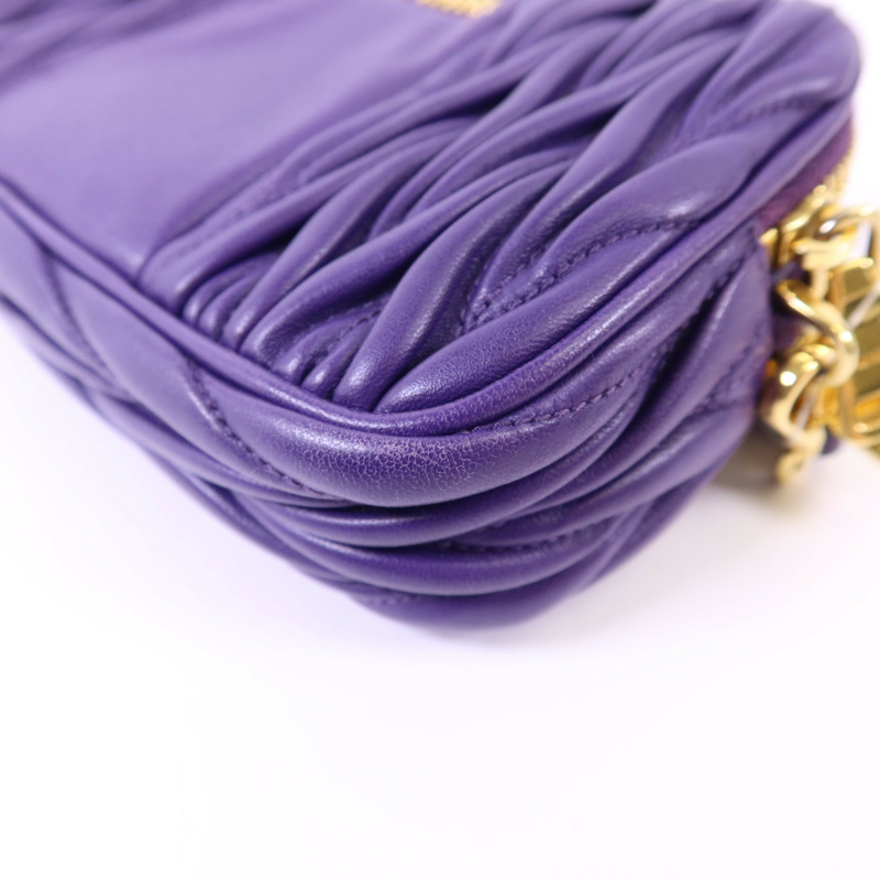 Miu Miu 羊皮皮革Handbag金扣手挽袋-10