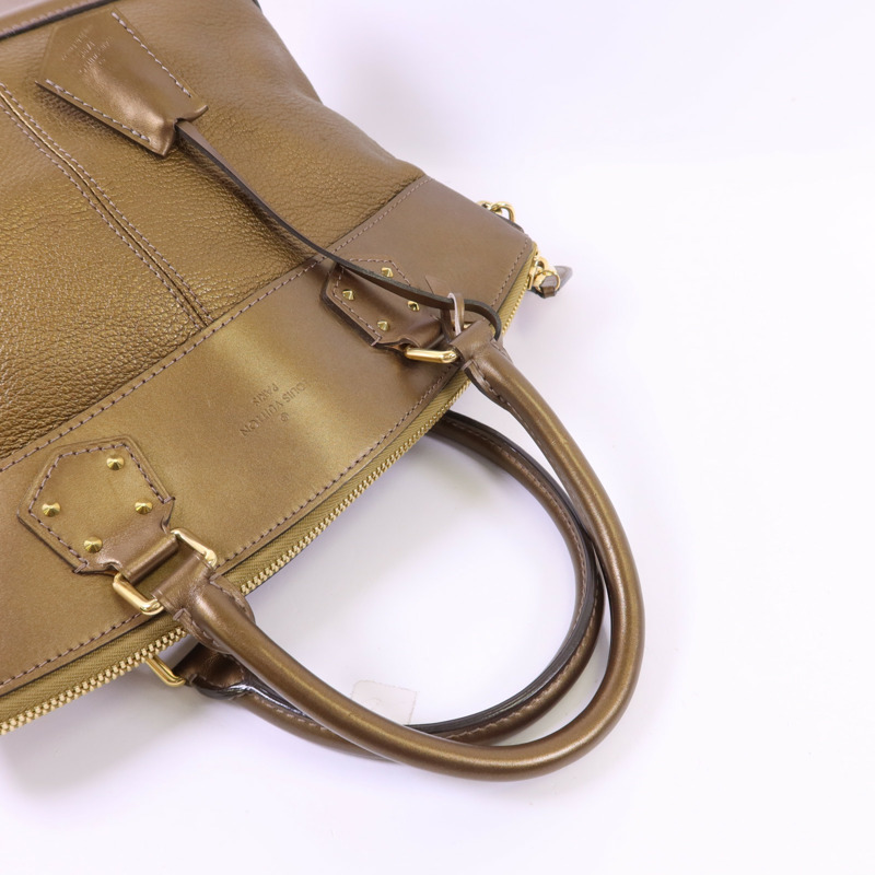LOUIS VUITTON Suhali Lockit PM金扣手挽袋-4