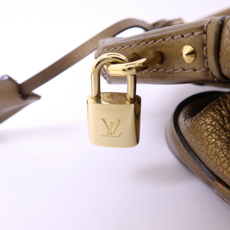 LOUIS VUITTON Suhali Lockit PM金扣手挽袋-10
