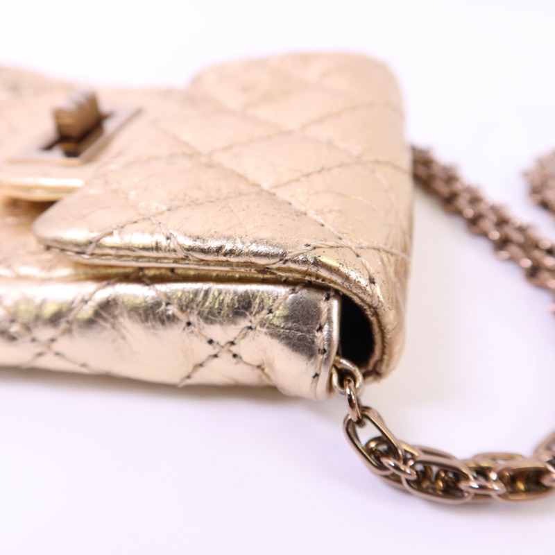 CHANEL 牛皮皮革2.55 Phone Bag鏈帶肩背袋-15