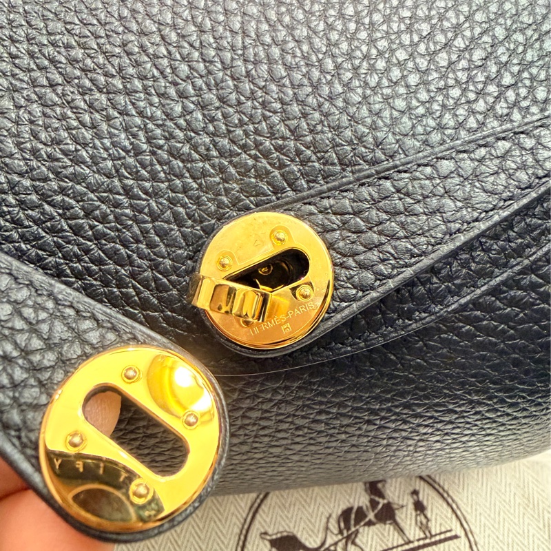 Hermes 愛馬仕 mini Lindy 黑金 Z刻-15